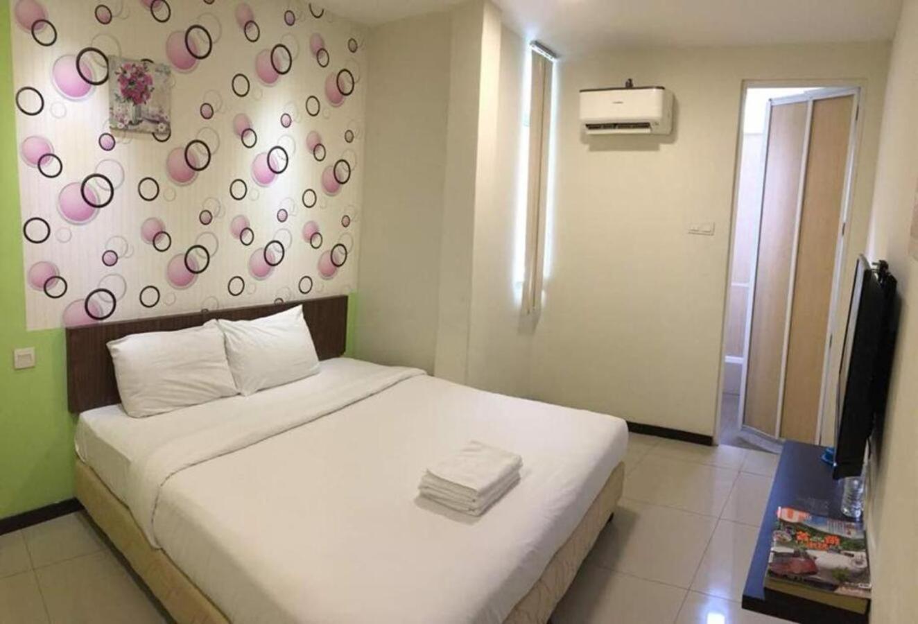 Casa Hotel Near Klia 1 Sepang Ngoại thất bức ảnh